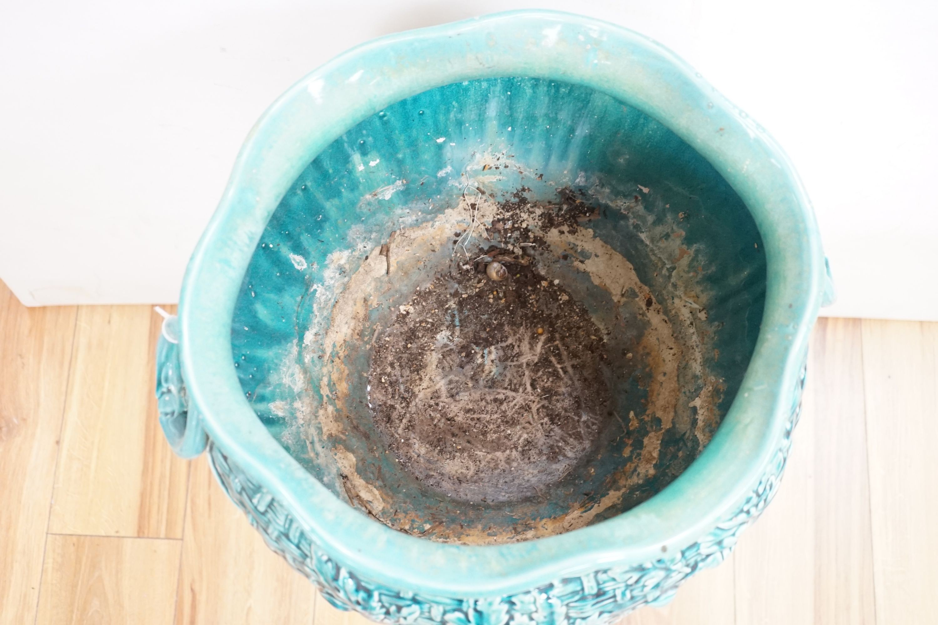 A Bretby turquoise-glazed jardiniere on pedestal 74cm